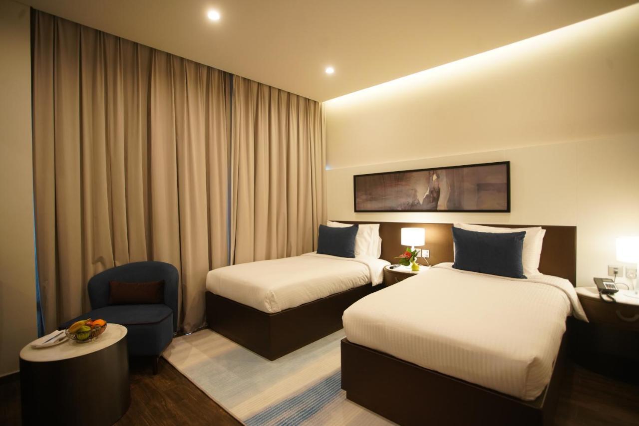 C - Hotel And Suites Doha Exteriör bild