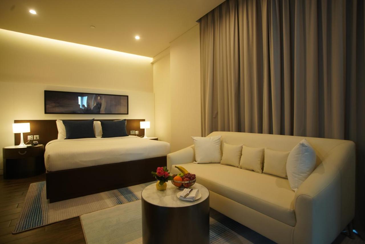 C - Hotel And Suites Doha Exteriör bild